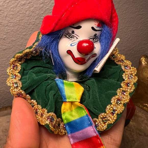Circus Christmas Tree Ornament Crying Clown Head With Hat & Tie Porcelain VTG - Picture 13 of 13